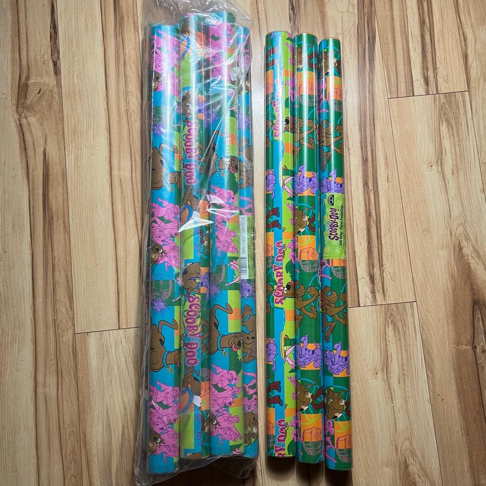 VINTAGE Deadstock Y2K Scooby Doo Wrapping Paper 2000 22.5 Sq Ft 2.5 ft 1 Tube